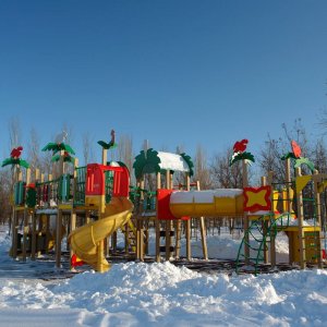 Детская площадка в парке Дома офицеров